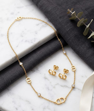 Elegant Gold Jewelry Set