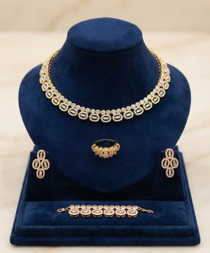 Woman Elegant Jewelry Set