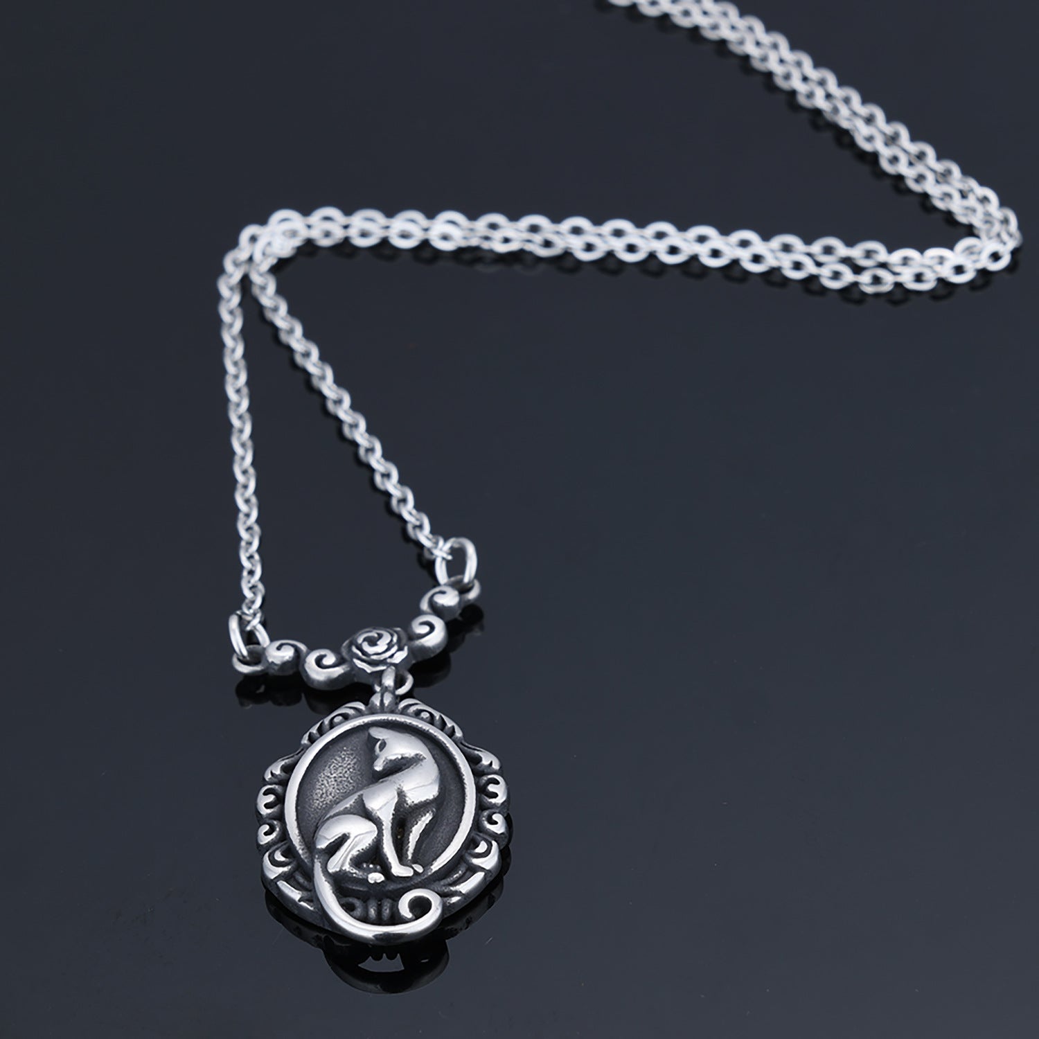 3D Cat Wreath Pendant Necklace In Titanium Steel - Zambeel