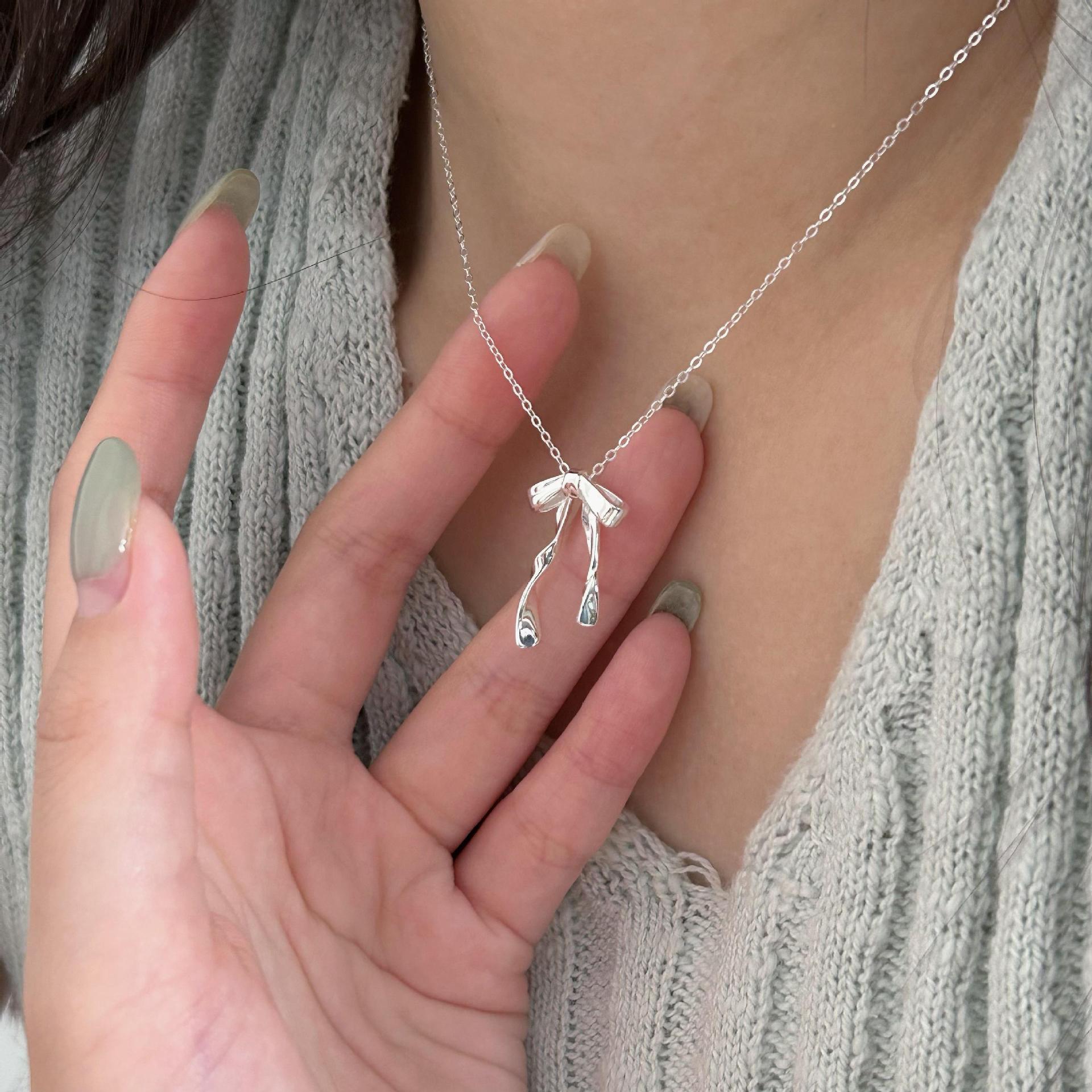 925 Sterling Silver Bow Necklace Simple Cold Style - Zambeel