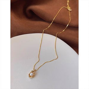 A Niche Fashion High - end Collarbone Chain Women's Necklace - Zambeel