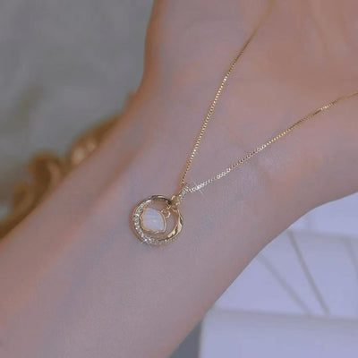 Affordable Luxury Versatile Shell Pendant Necklace - Zambeel