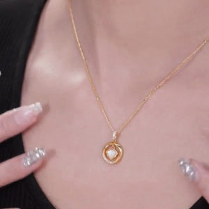 Affordable Luxury Versatile Shell Pendant Necklace - Zambeel