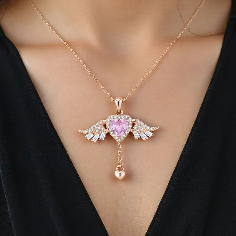 Angel Heart Necklace With Moving Wings And A Clavicle Chain - Zambeel