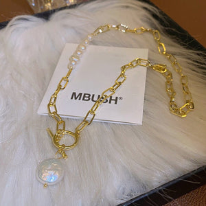 Asymmetric Metal Freshwater Pearl Necklace - Zambeel