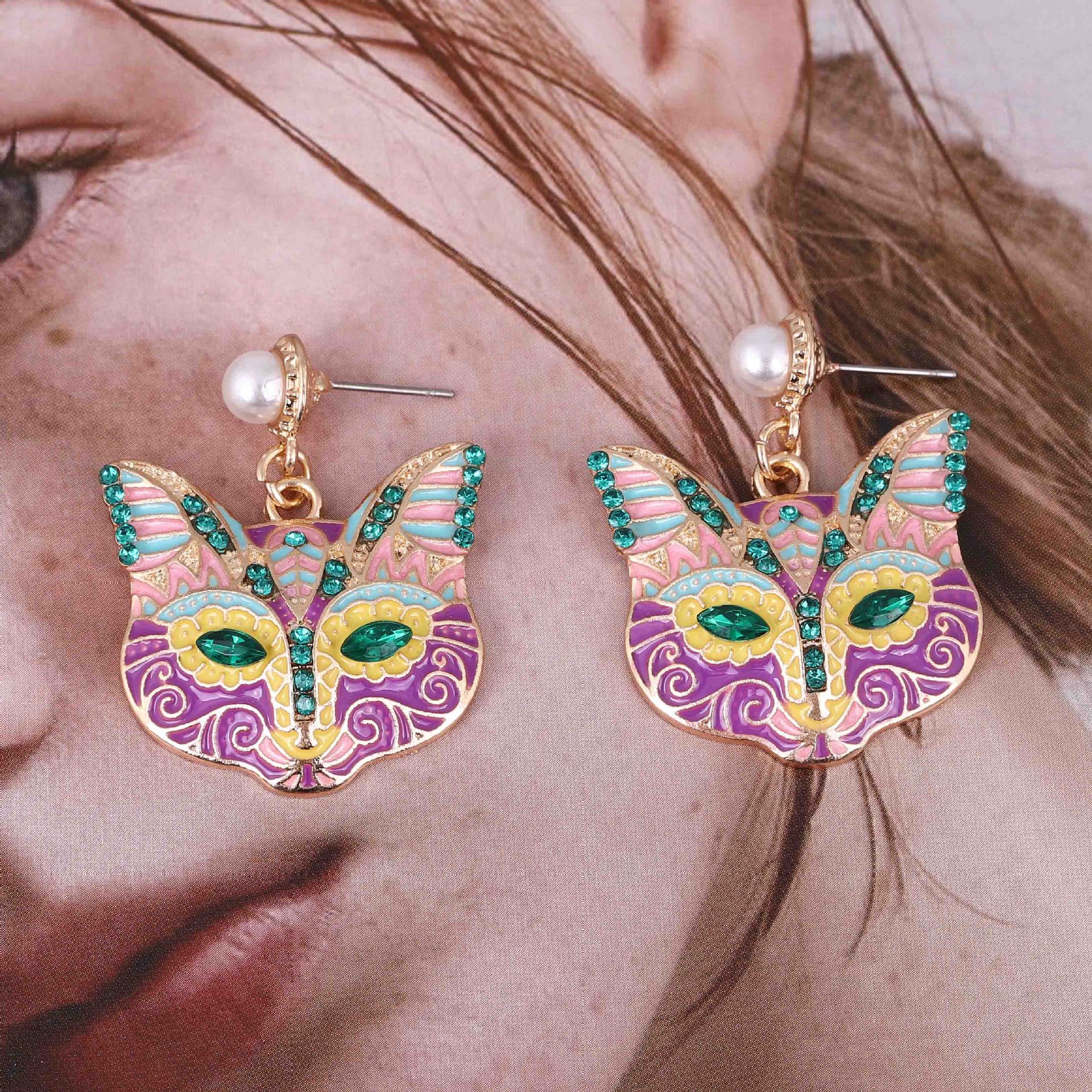 Cartoon Nine - Tailed Cat Face Alloy Earrings Inlaid With Colorful Diamonds - Zambeel