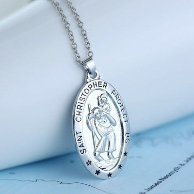 Creative Character Carving Simple Necklace English Carved Pendant - Zambeel