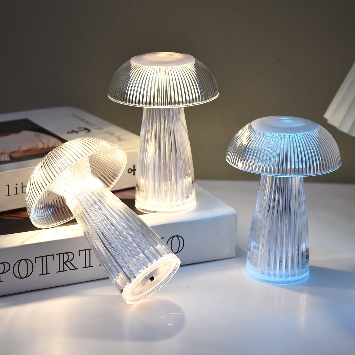 Creative Mushroom Atmosphere Electronic Jellyfish Table Lamp Home Decor - Zambeel