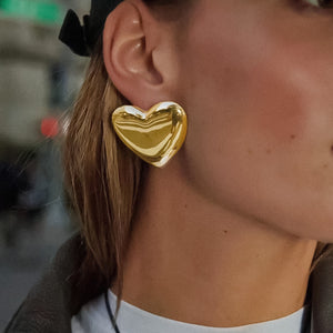 Designer Model Exaggerated Large Love Heart Stud Earrings Stainless Steel Electroplating 18K - Zambeel