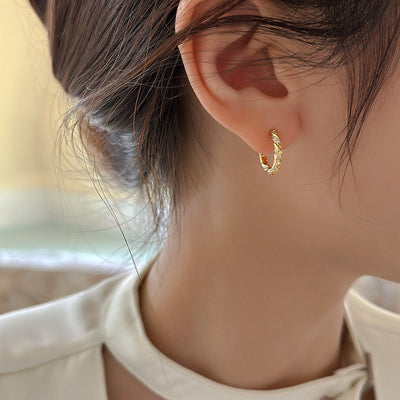 Diamond - embedded Mobius Ear Clip Women's Simple Twisted - Zambeel