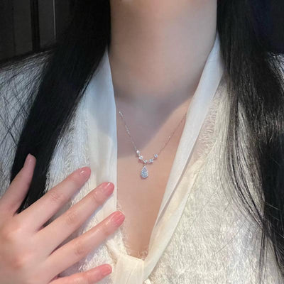 Dripping Water Pendant Necklace For Women Exquisite Light Luxury Style - Zambeel