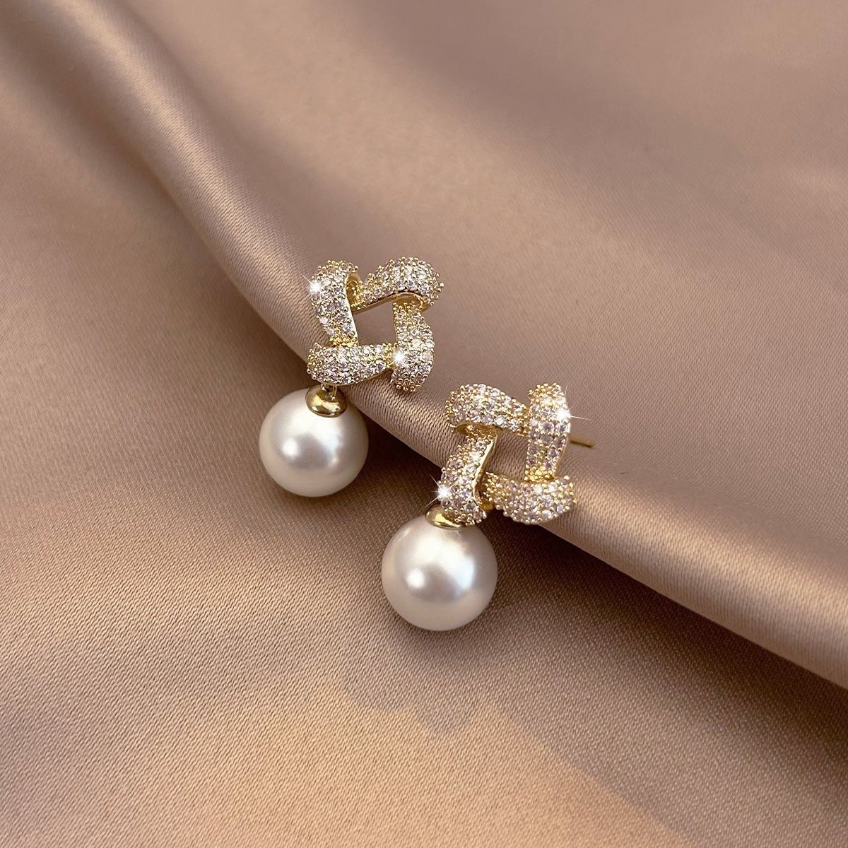 Elegant Niche Square Pearl Stud Earrings For Women - Zambeel