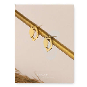 Elegant Sophisticated Minimalist And Stylish Earrings For The Daily Commute - Zambeel