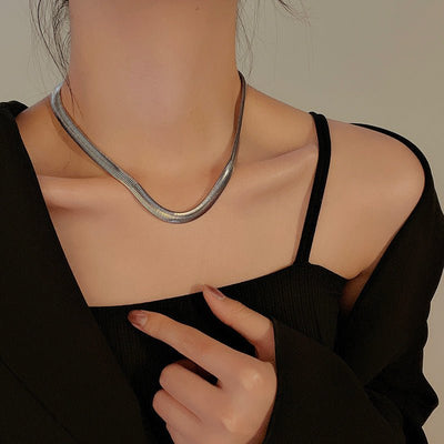 European And American Ins Fashionable Retro Simple High - grade Titanium Steel Necklace - Zambeel