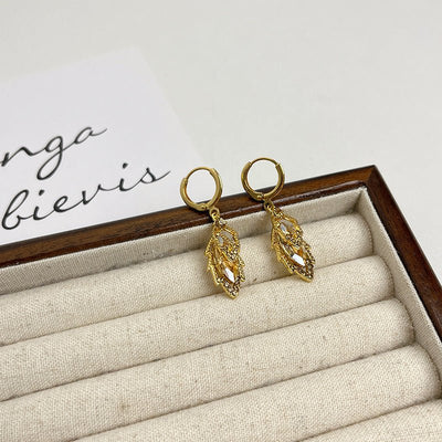 Exquisite Crystal Leaf Silver Needle Ear Clip Female - Zambeel
