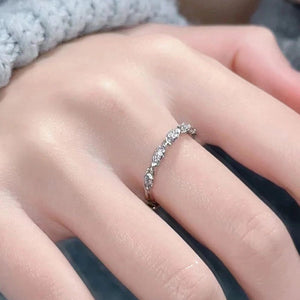 Fashion Jewelry S999 Sterling Silver Winding Love Ring - Zambeel