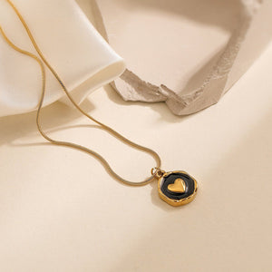 Fashion Retro Oil Dripping Heart Geometric Pendant Necklace - Zambeel