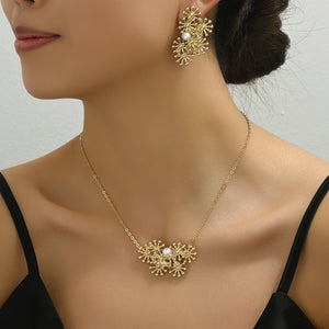 Fashion SUNFLOWER Design Women Necklace Suit - Zambeel