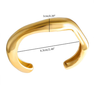 Fashion Women's Simple Glossy Curved C - Shaped Bracelet - Zambeel