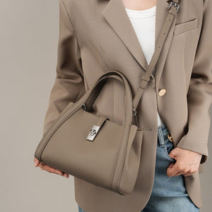 Fashionable Korean - style Large - capacity Leather Handbag - Zambeel