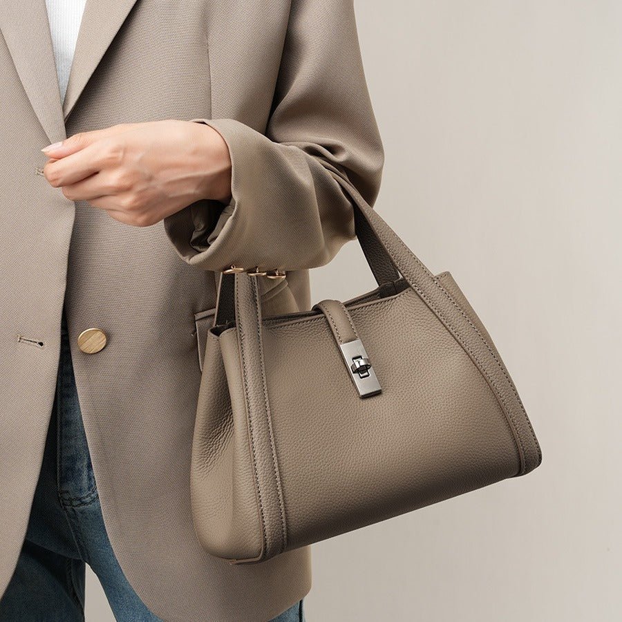 Fashionable Korean - style Large - capacity Leather Handbag - Zambeel