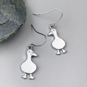 Female Versatile Retro Creative Small Animal Earrings - Zambeel