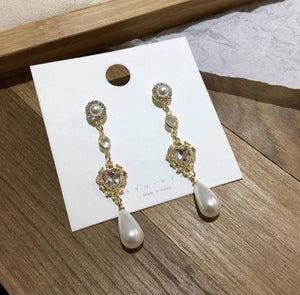 Gold Pearl Drop - Zambeel