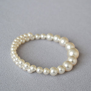 Gradient - Size Pearl Fashion Bracelet For Elegant Ladies - Zambeel