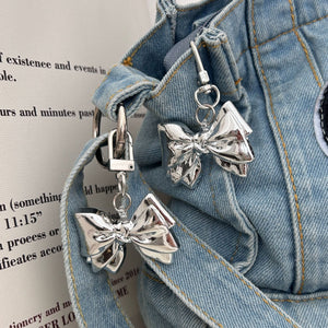 High - end Metallic Silver Keychain Pendant Accessory - Zambeel