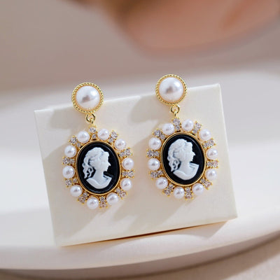High - End Retro Baroque Relief Portrait Earrings - Zambeel