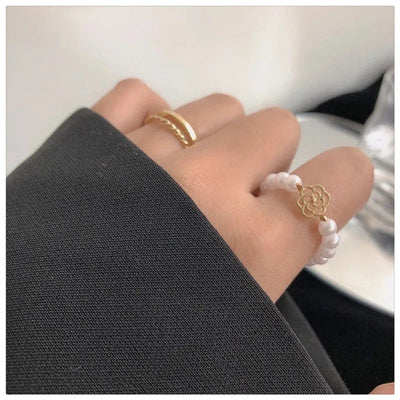 Influencer - style Minimalist Adjustable Geometric Ring - Zambeel