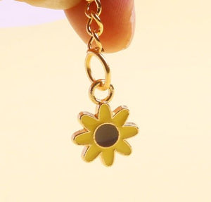 Keychain Accessories Cute Flower Clothes Accessories Badge Ornaments - Zambeel