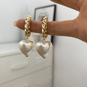 Korean - style Minimalist Twisted - pearl Heart Earrings For Women - Zambeel