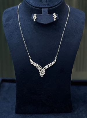 Leaf V - Shape Jewelry Set - Zambeel