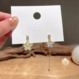 Light - luxury Asymmetrical Dainty And Exquisite Flower Earrings - Zambeel