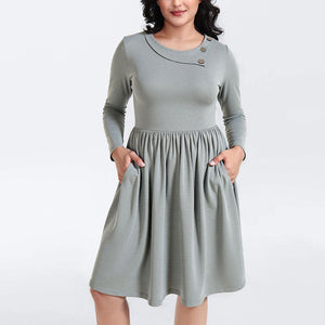 Mid - length Knitted Dress With Pockets On Both Sides - Zambeel