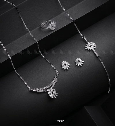 Mirage Necklace Set - Zambeel