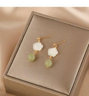 Natural Fritillary Hetian Jade Ear Studs White Lip Shell Flowers - Zambeel