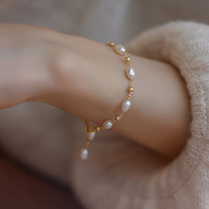 Natural Pearl Fairy - Chic Tiny Freshwater Pearl Bracelet - Zambeel
