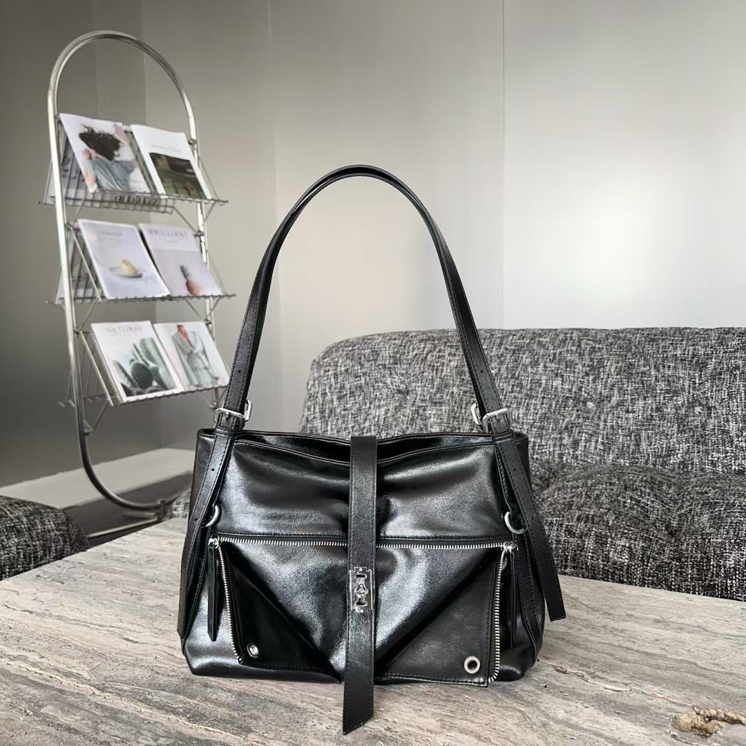 New Retro Large Capacity Casual Shoulder Bag - Zambeel