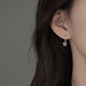 One Thought 925 Sterling Silver Flower Earrings For Women - Zambeel