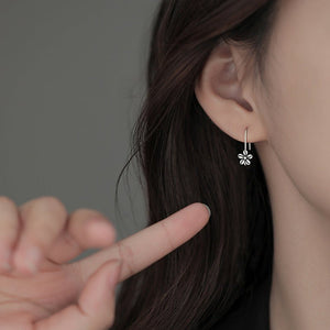 One Thought 925 Sterling Silver Flower Earrings For Women - Zambeel
