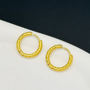 Personalized Gypsophila Embossed Circle Deep Gold Ear Clips - Zambeel
