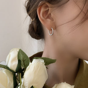 Personalized Gypsophila Embossed Circle Deep Gold Ear Clips - Zambeel