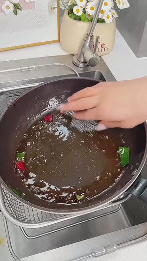 فرشاة غسل الأواني المضافة السائلة