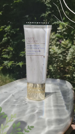 Estée Lauder - Advanced Night Micro Cleansing Foam ©