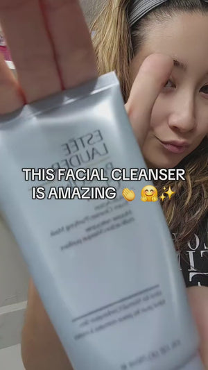 Estée Lauder - غسول رغوي متعدد المفعول Perfectly Clean