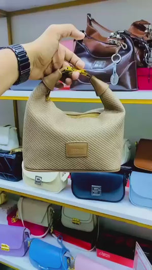 حقيبة يد صغيرة للنساء