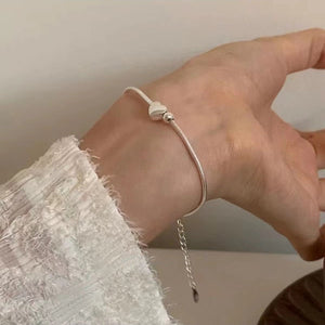 Pure Silver Minimalist Heart - shaped Bracelet For Women - Zambeel