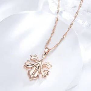 Retro - design Light - luxury Leaf Pendant Necklace - Zambeel